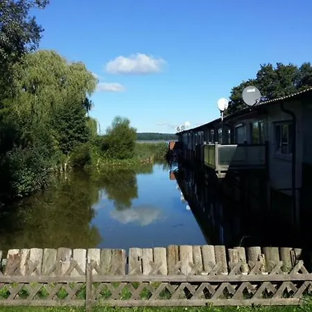 度假居 Bungalow Am Malchiner See *
