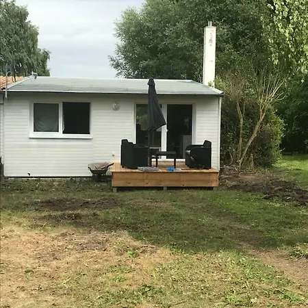 Bungalow Am Malchiner See *